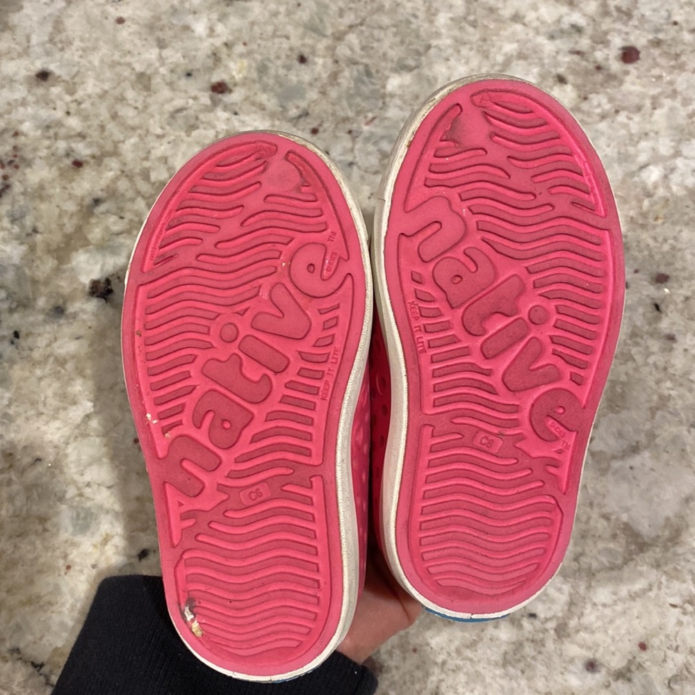 Native shoes - Picture 4 of 4